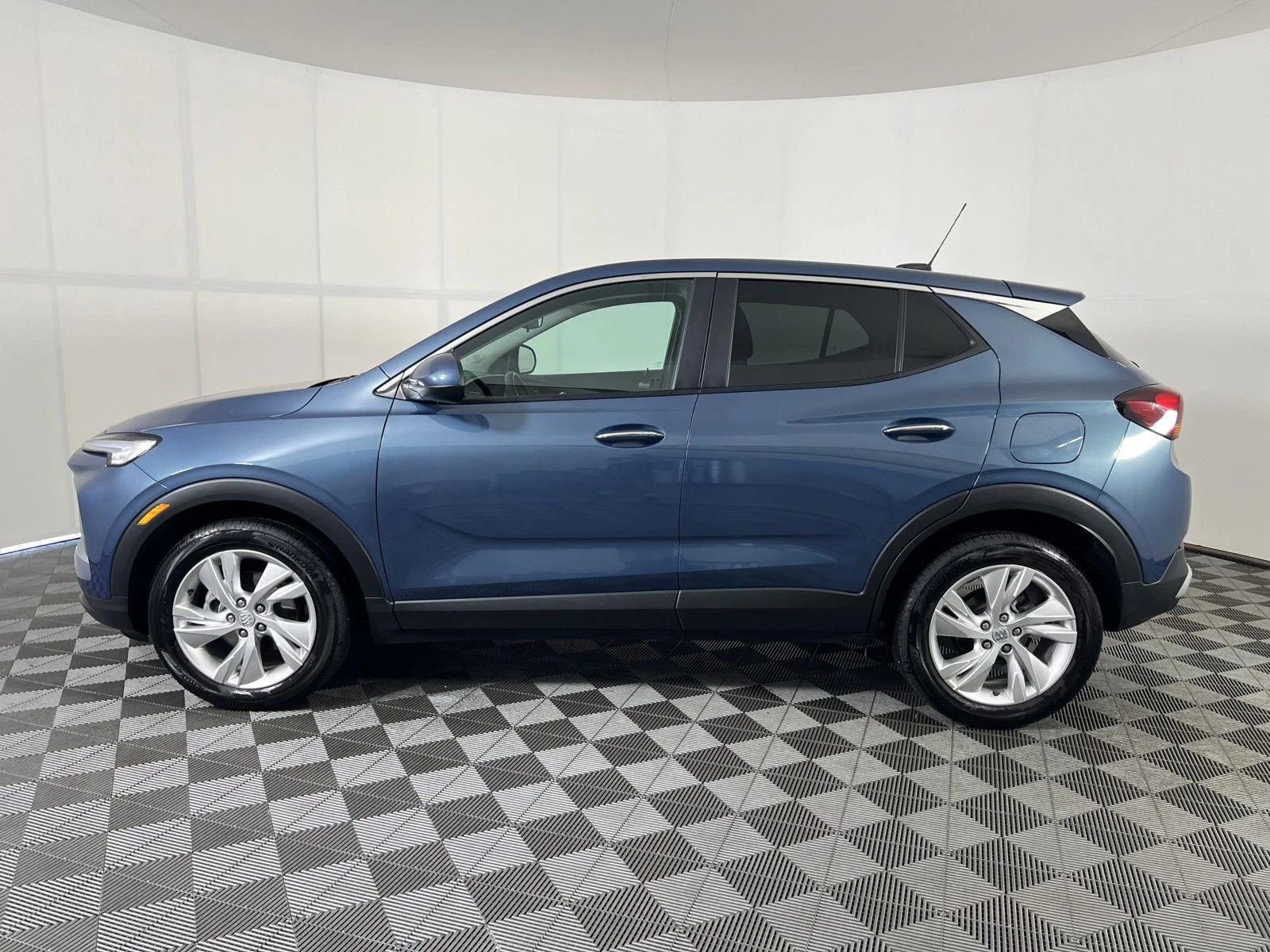 Used 2024 Ocean Blue Metallic Buick Preferred image 25
