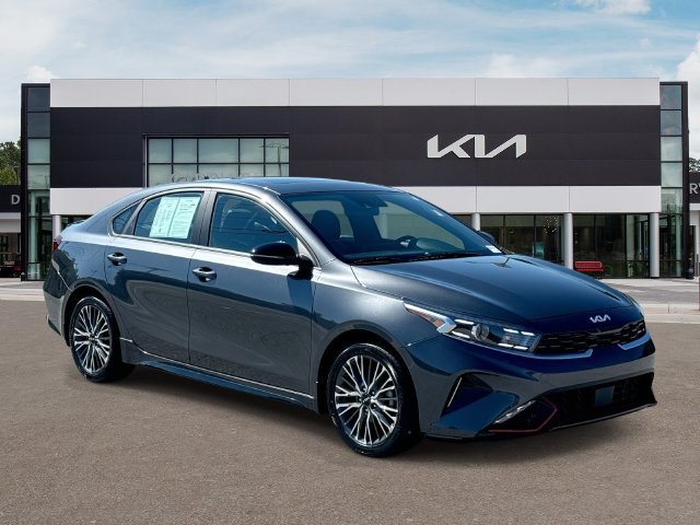 Used 2023 Gray Kia GT-Line image 2