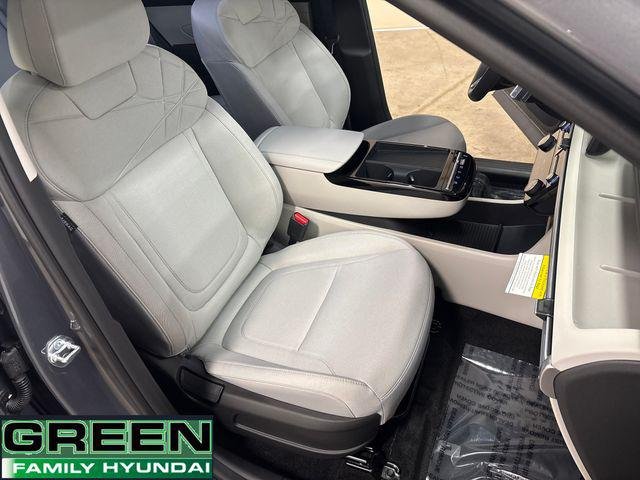 New 2026 Gray Hyundai SEL image 23