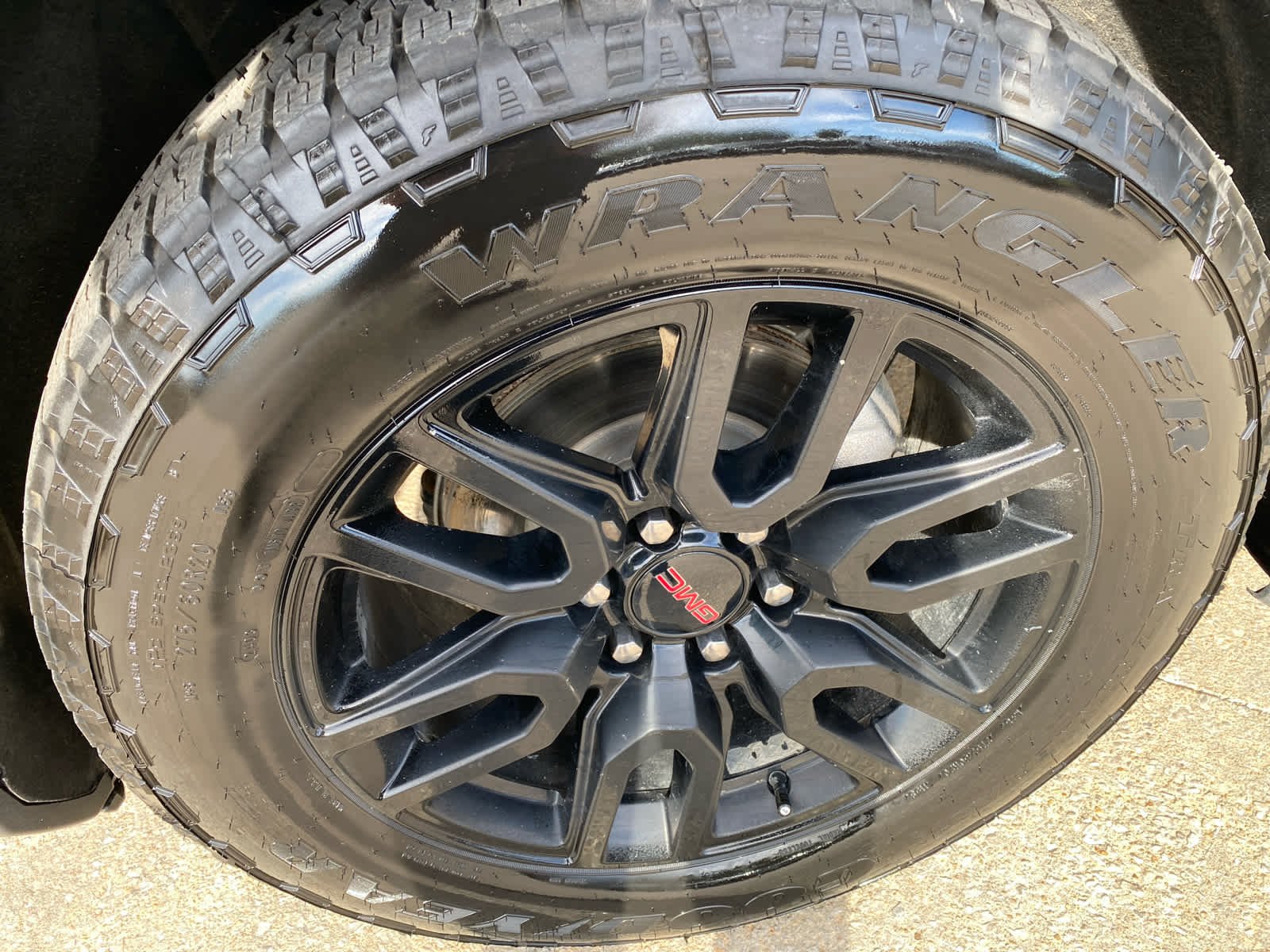 Used 2023 STERLING METALLIC GMC Elevation image 26