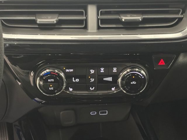 New 2026 Mosaic Black Metallic Chevrolet 2RS image 27