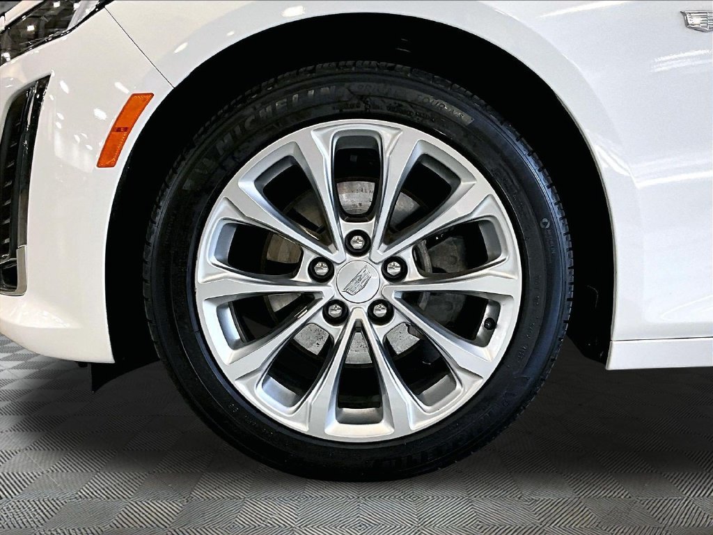 Used 2023 White Cadillac Luxury image 7