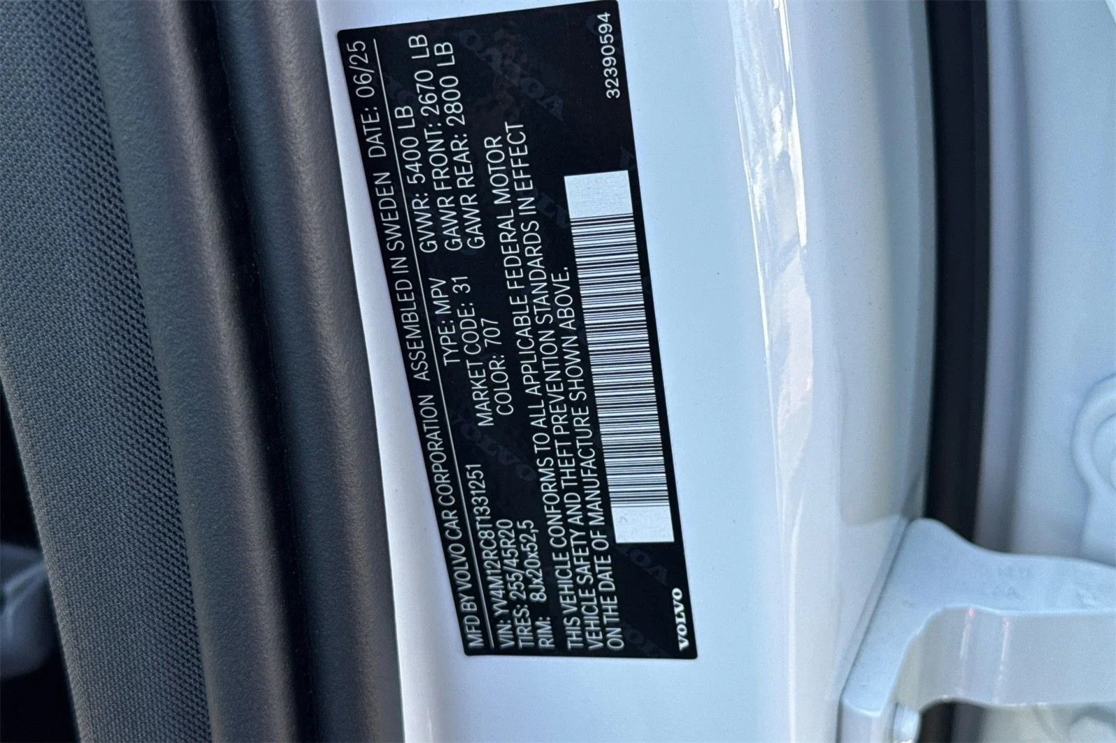 2026 Volvo XC60 Plus - Photo 29