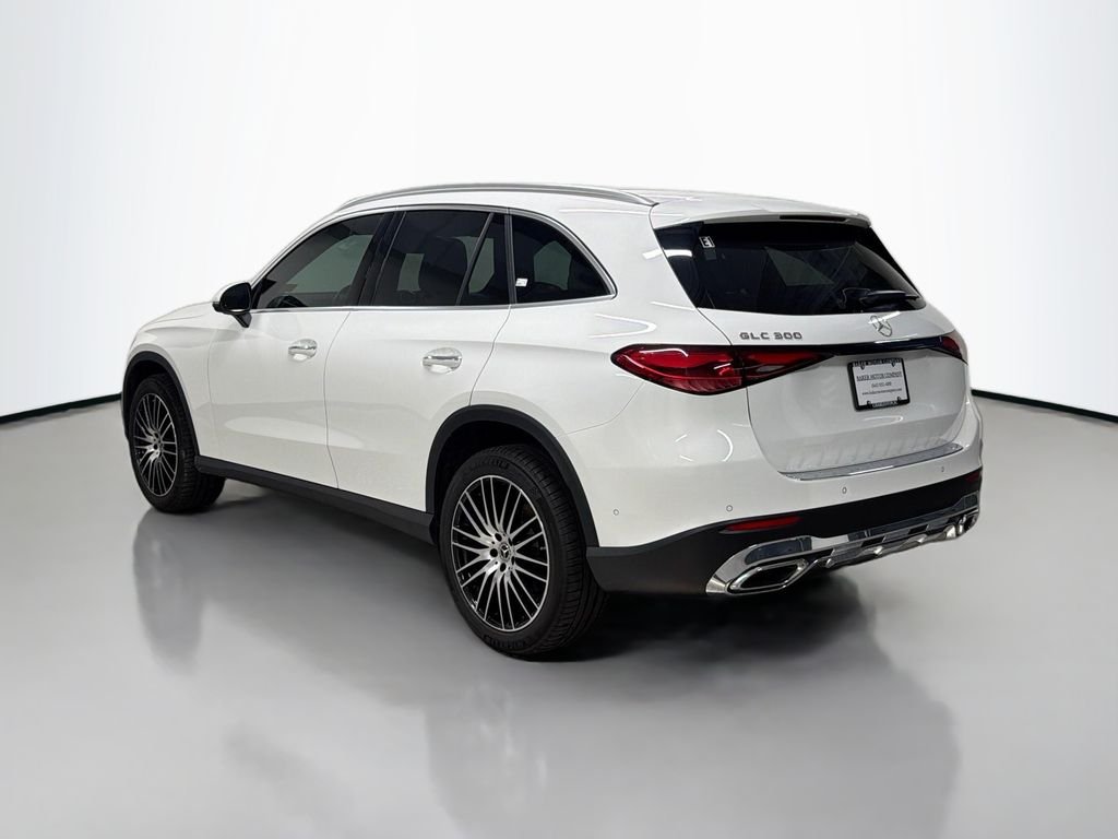 Used 2026 White Mercedes-Benz GLC 300 image 3