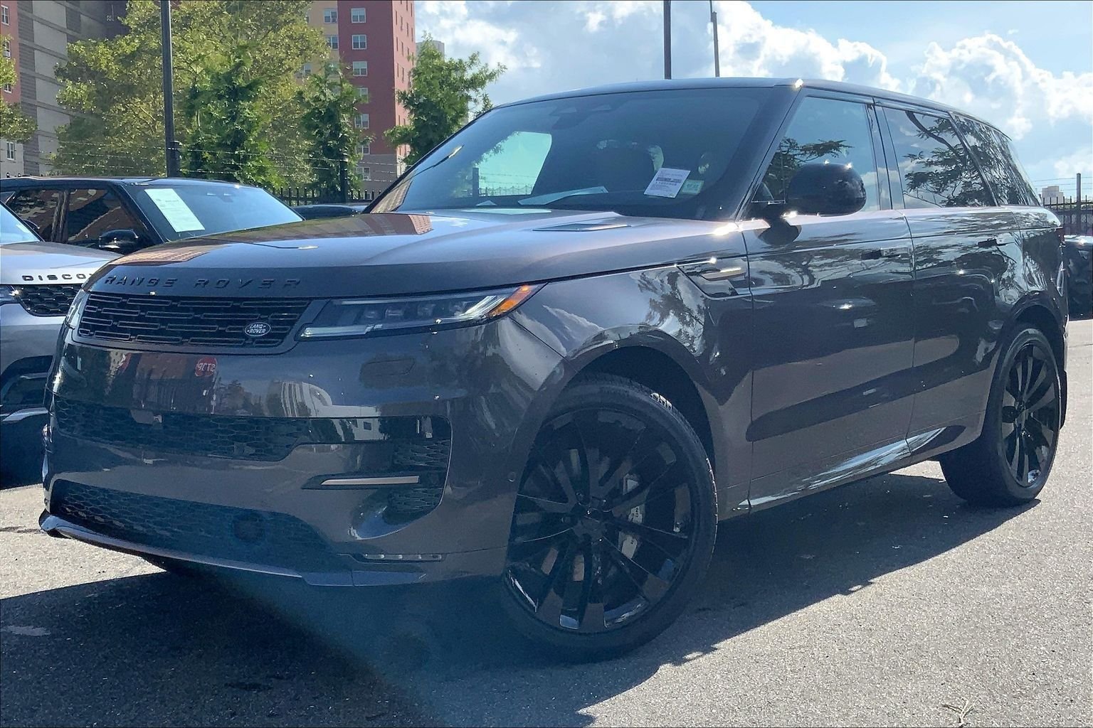 New 2026 Charente Grey Land Rover Dynamic SE image 1
