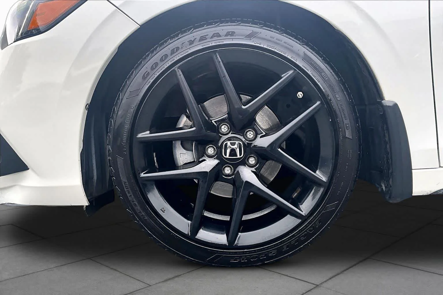 Used 2023 Platinum White Pearl Honda Sport image 11