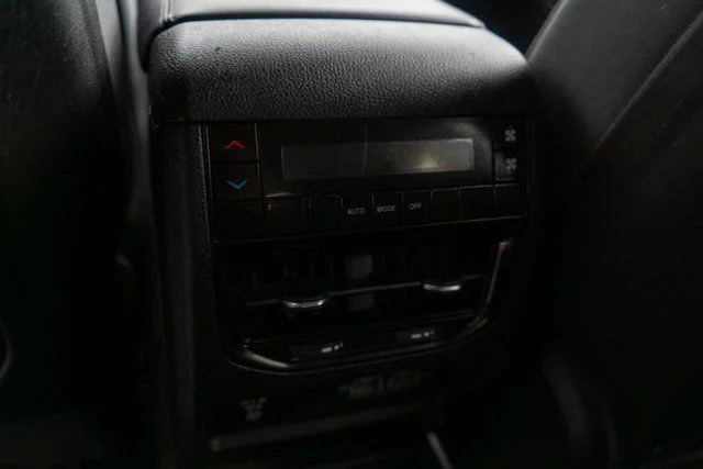 Used 2023 White Jeep Laredo image 12