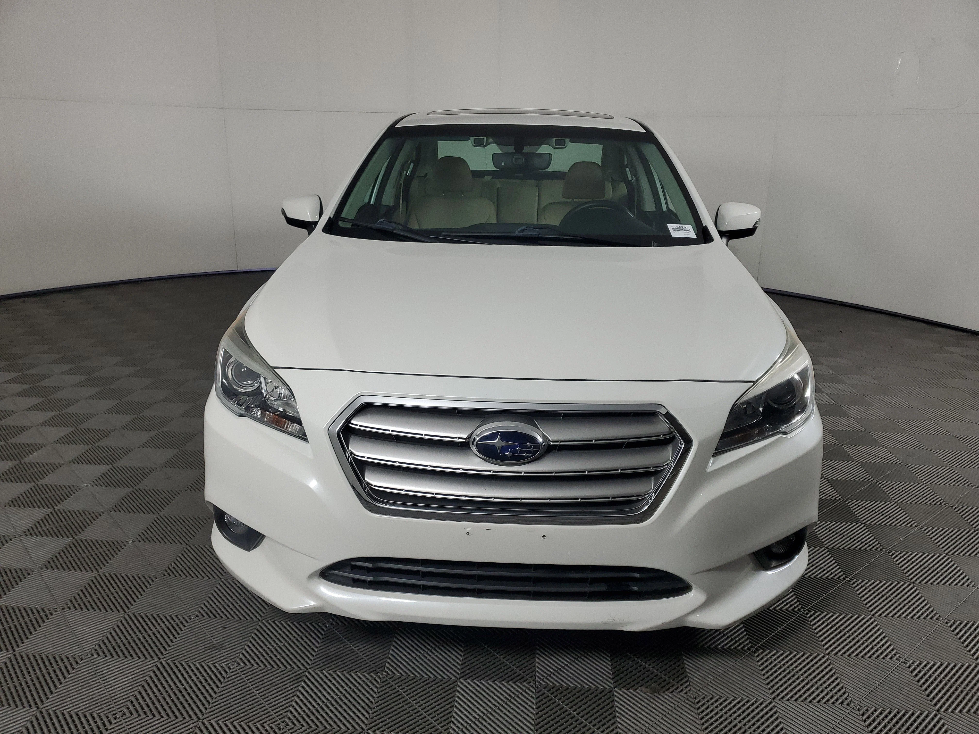 Used 2017 Crystal White Pearl Subaru Limited image 9