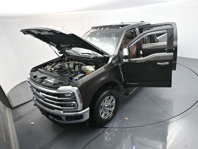 Used 2025 Brown Ford King Ranch image 51