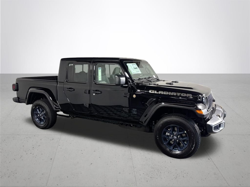 New 2026 Black Clear-Coat Exterior Paint Jeep  image 4