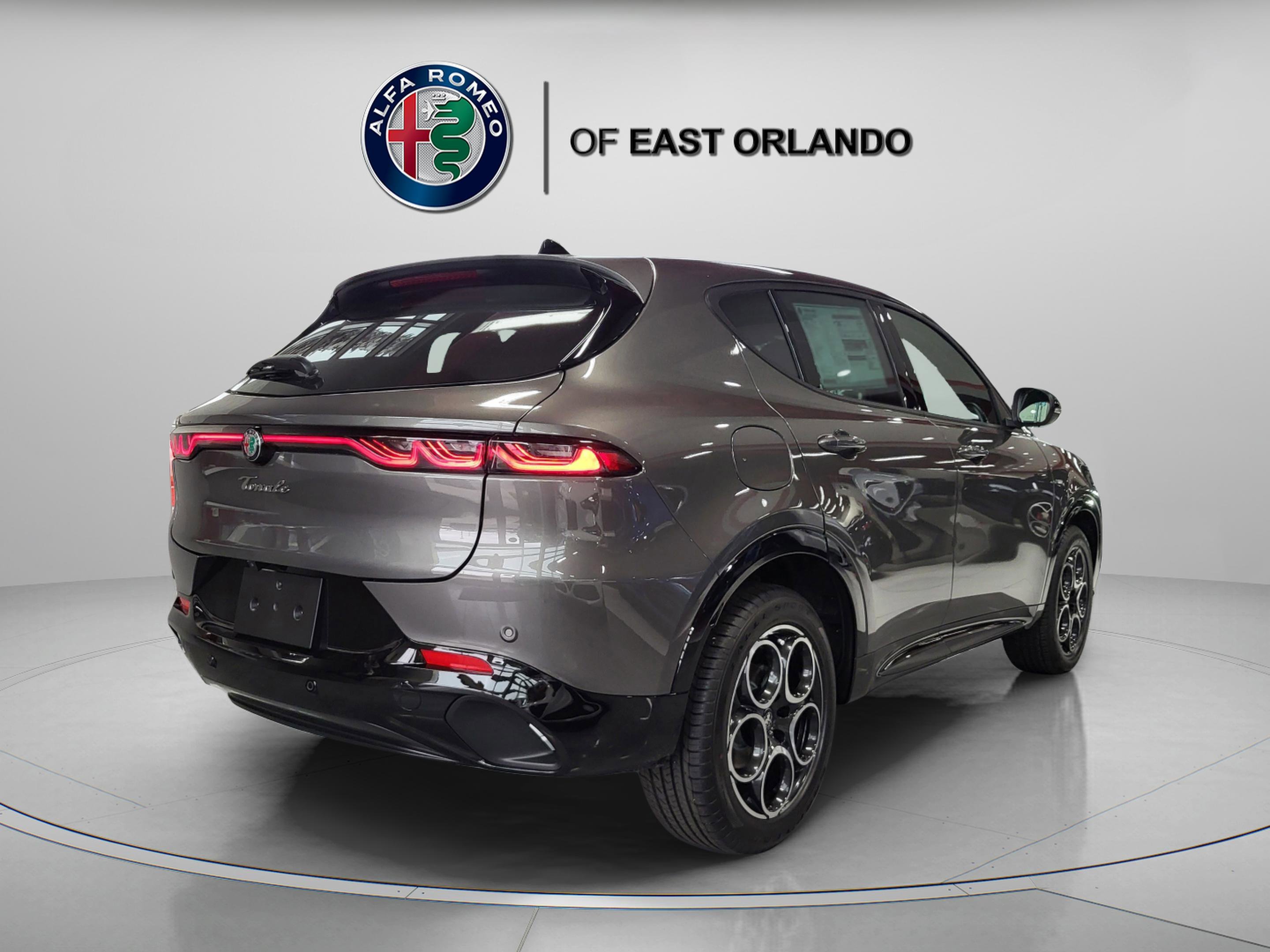 2025 Alfa Romeo Tonale Base - Photo 8