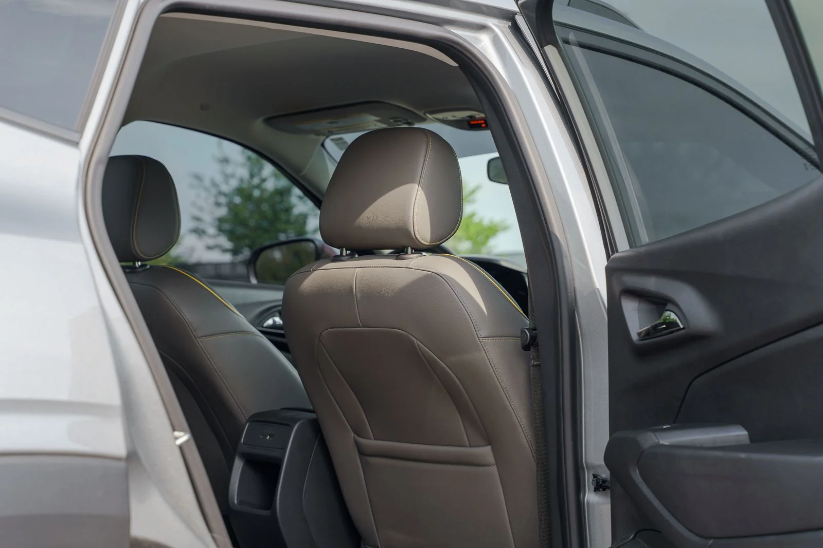Used 2025 Gray Chevrolet ACTIV image 13