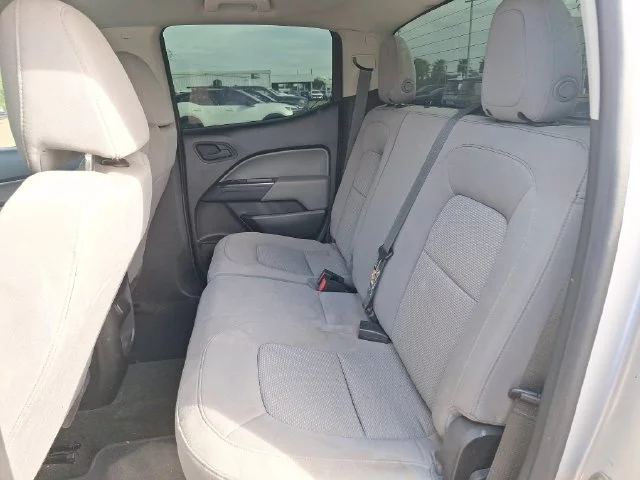 Used 2016 Silver GMC Base image 14