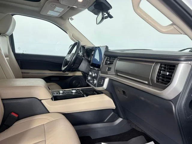 Used 2022 White Ford XLT image 48