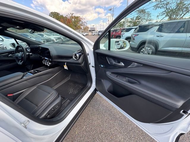 2025 Chevrolet Blazer EV LT - Photo 14