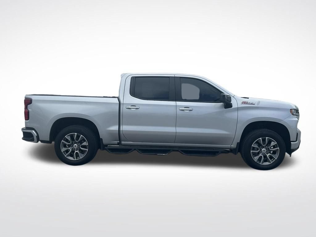 Used 2020 SILVER ICE METALLIC Chevrolet RST image 8
