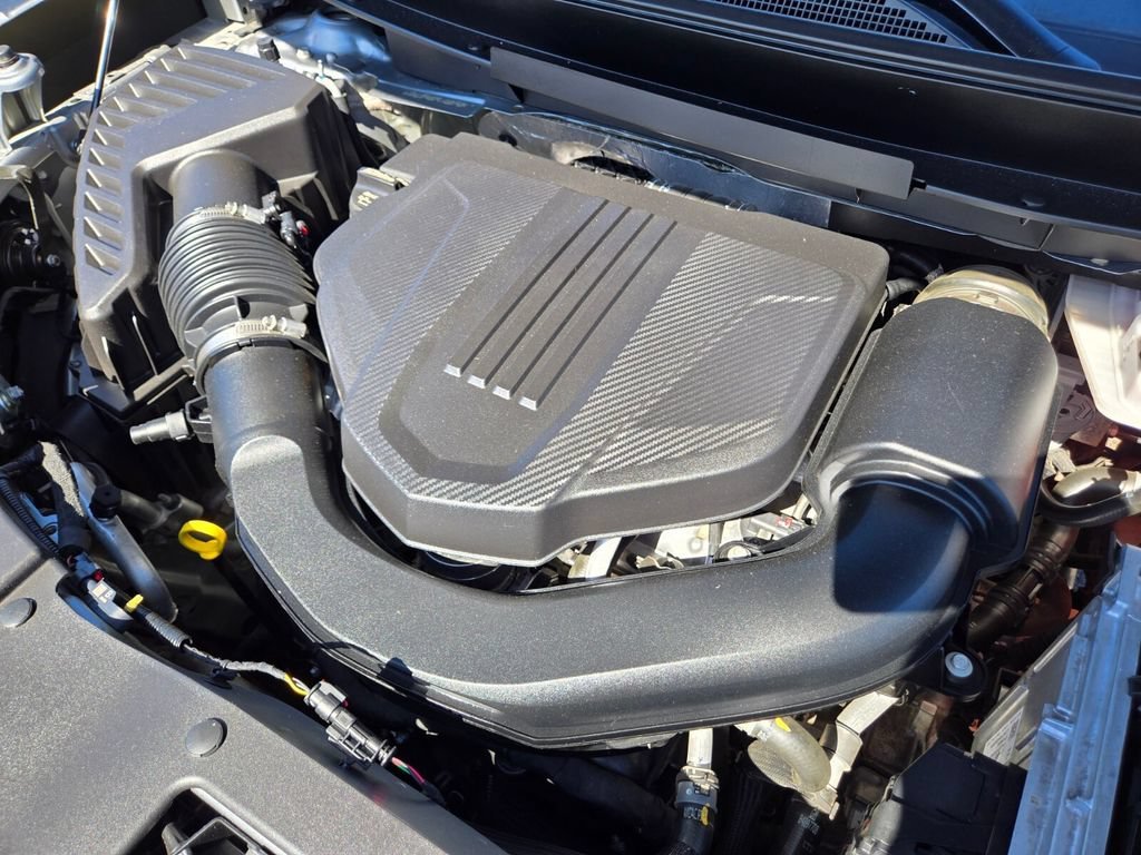 Used 2024 Sterling Metallic GMC AT4 image 18