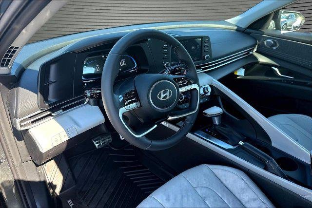 New 2026 Gray Hyundai SEL Sport Plus image 7