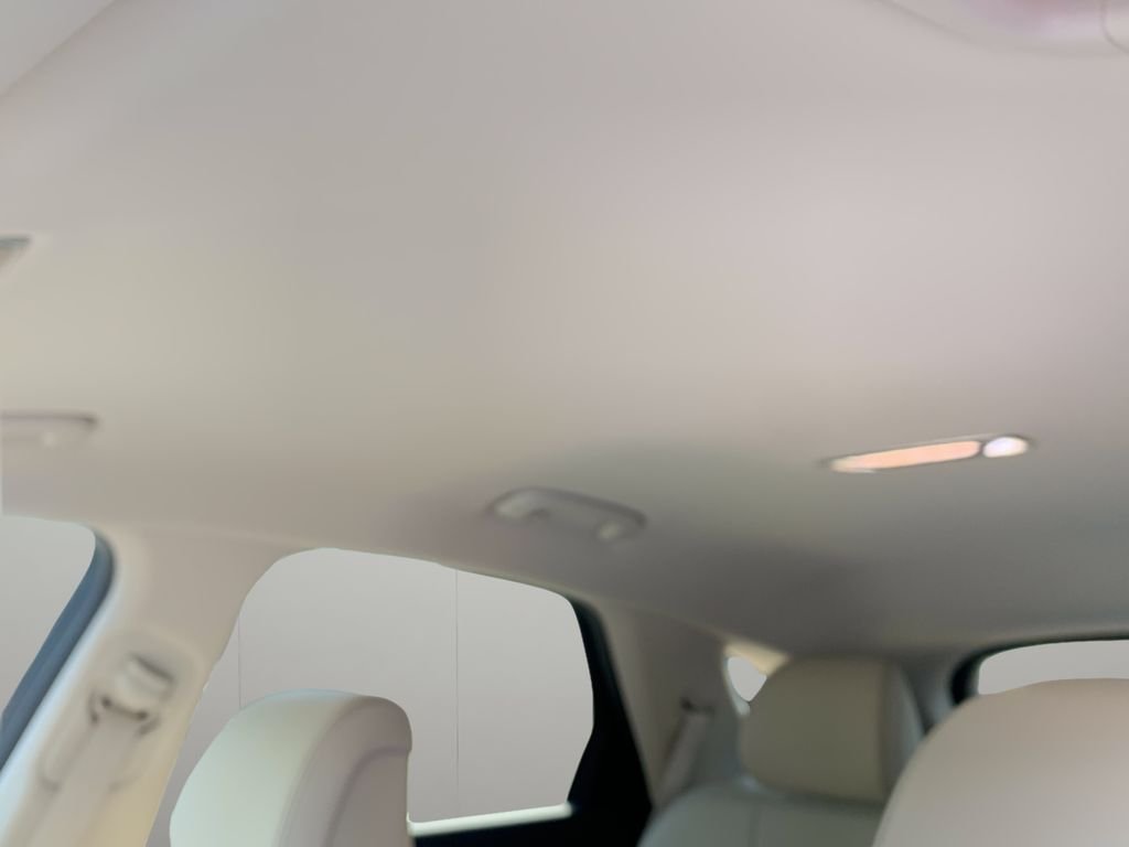 2026 GENESIS GV70 Standard - Photo 32