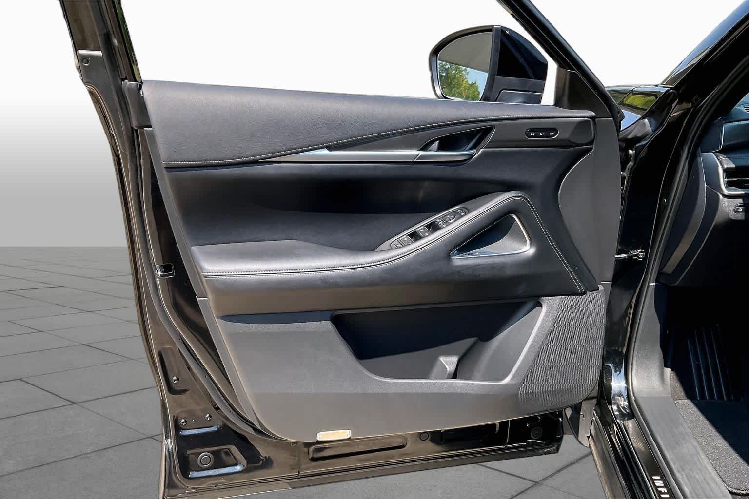 Used 2025 Mineral Black INFINITI LUXE image 20