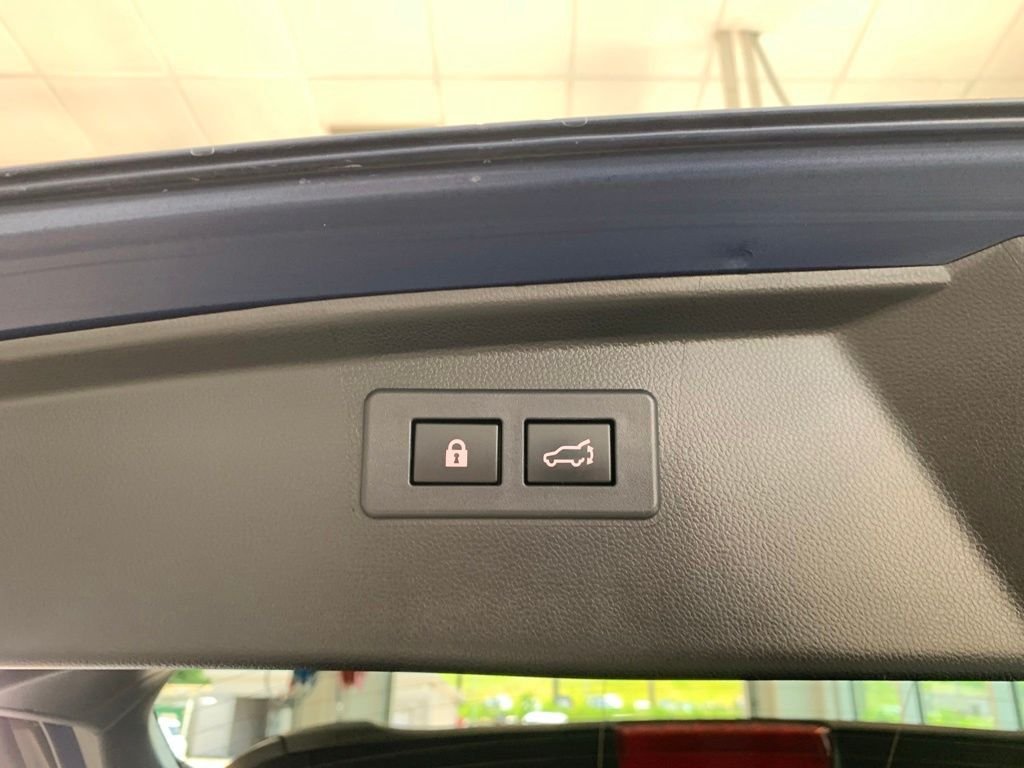 Used 2020 Blue Subaru Limited image 16