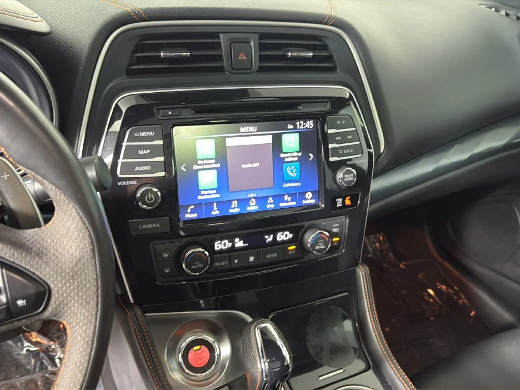 Used 2022 Black Nissan SR Xtronic CVT image 22