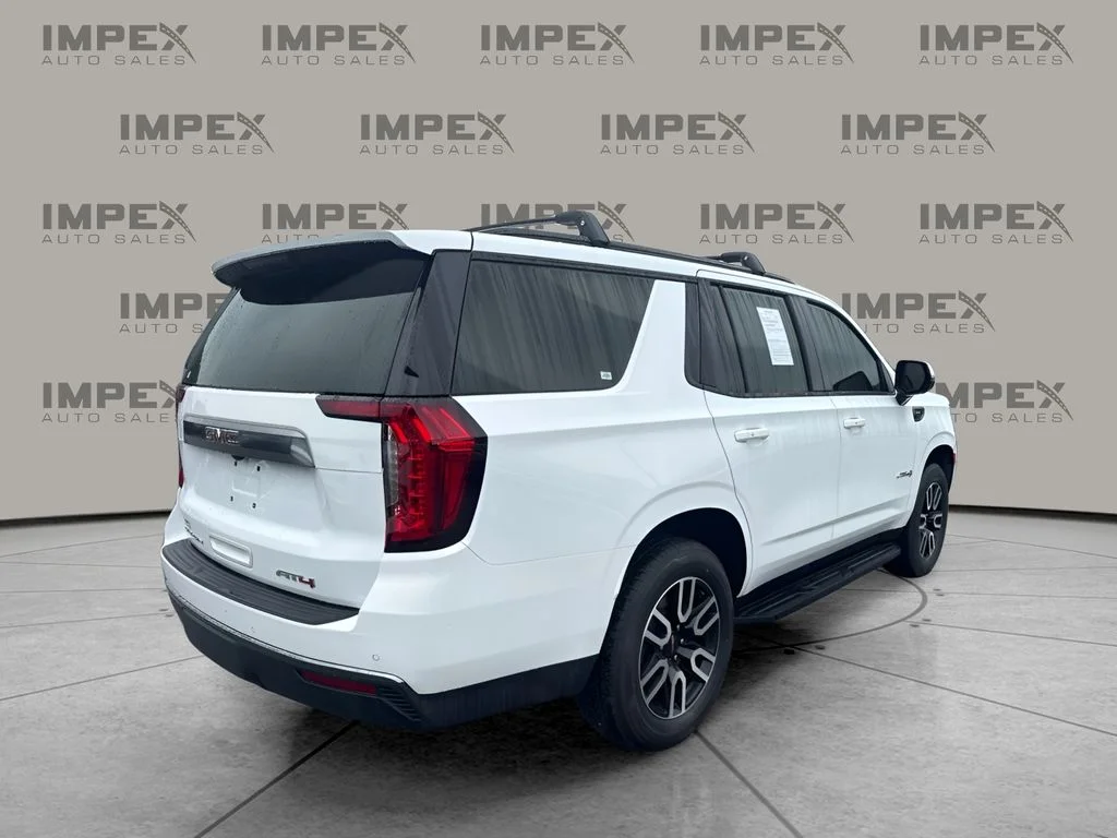 Used 2024 White GMC AT4 image 3