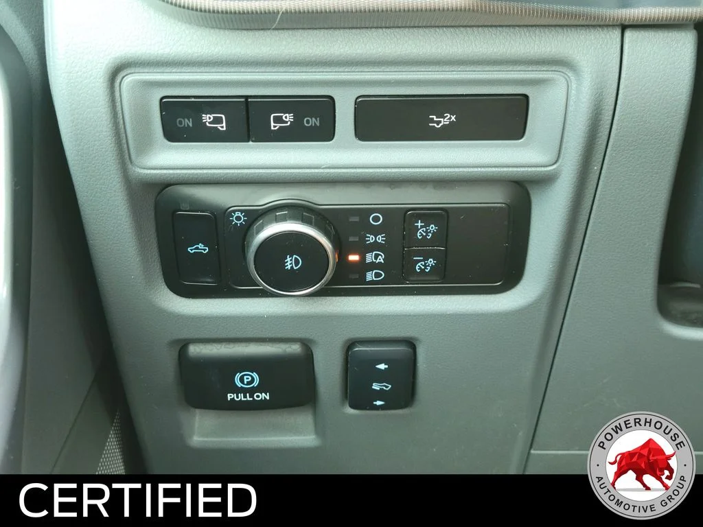 Used 2024 Red Ford Lariat image 28