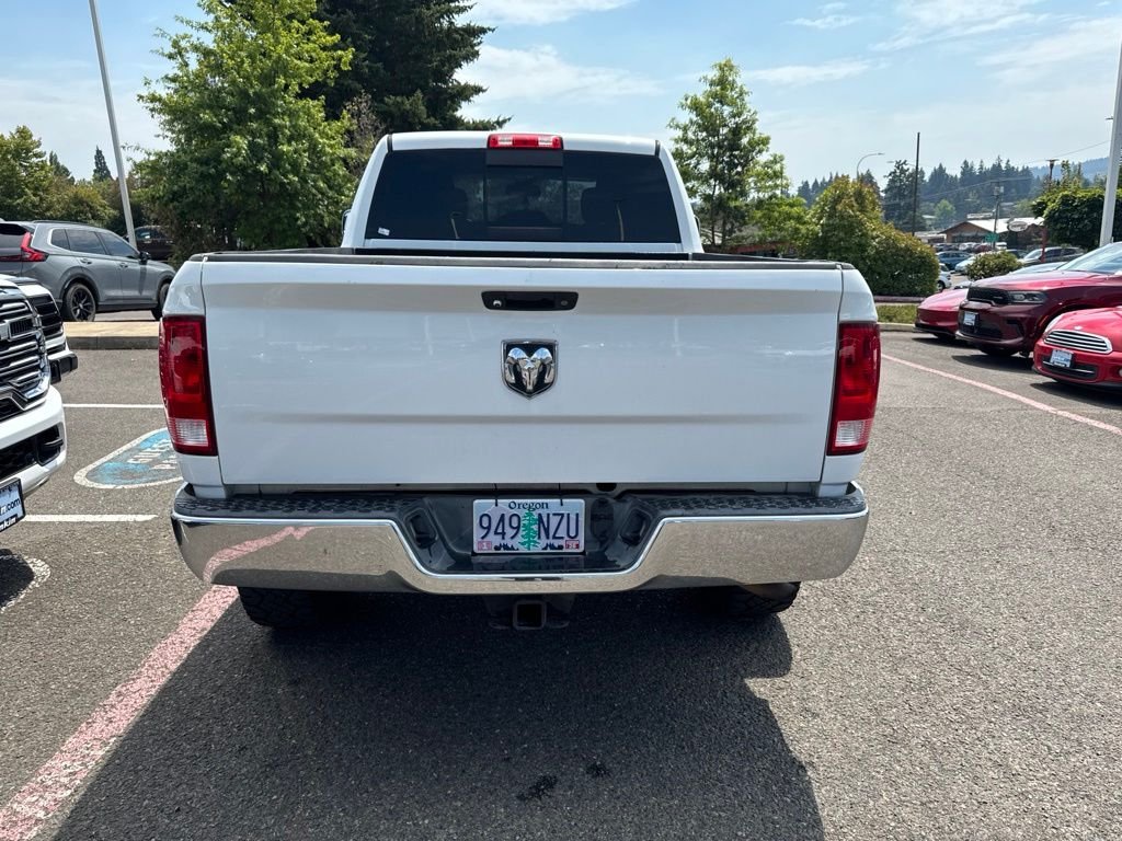 Used 2016 Bright White Clearcoat Ram SLT image 8