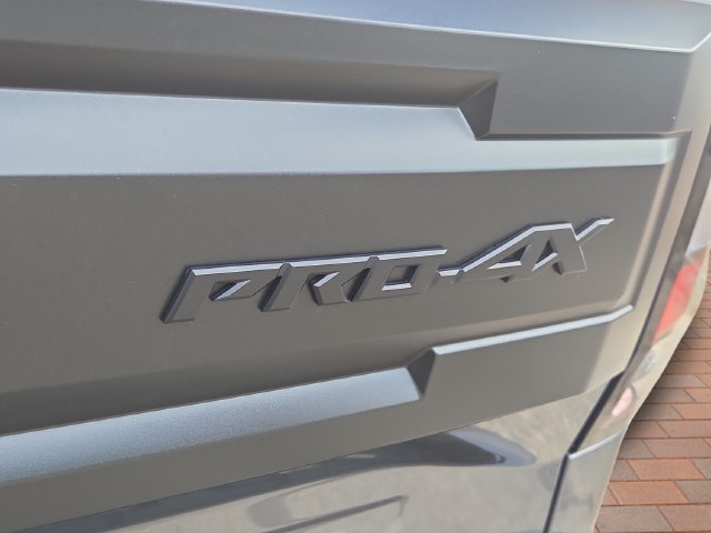 New 2027 Gun Metallic Nissan Crew Cab PRO-4X® image 5