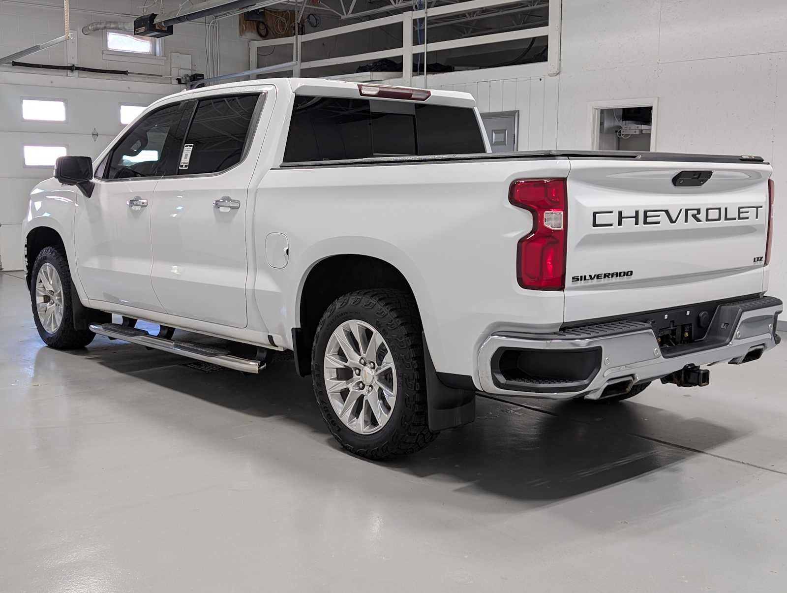 Used 2021 Summit White Chevrolet LTZ image 11
