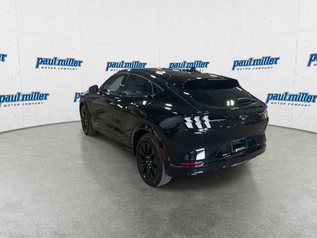 New 2026 Black Ford Premium image 6