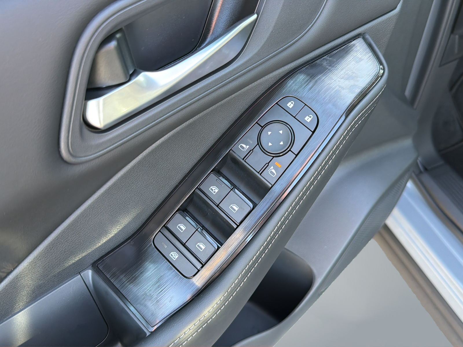 New 2026 Gray Nissan SV image 31