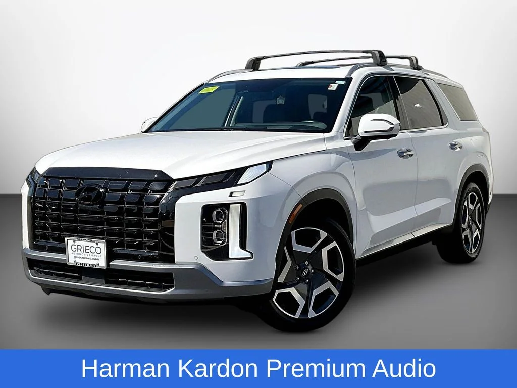 Used 2023 White Hyundai Limited image 3