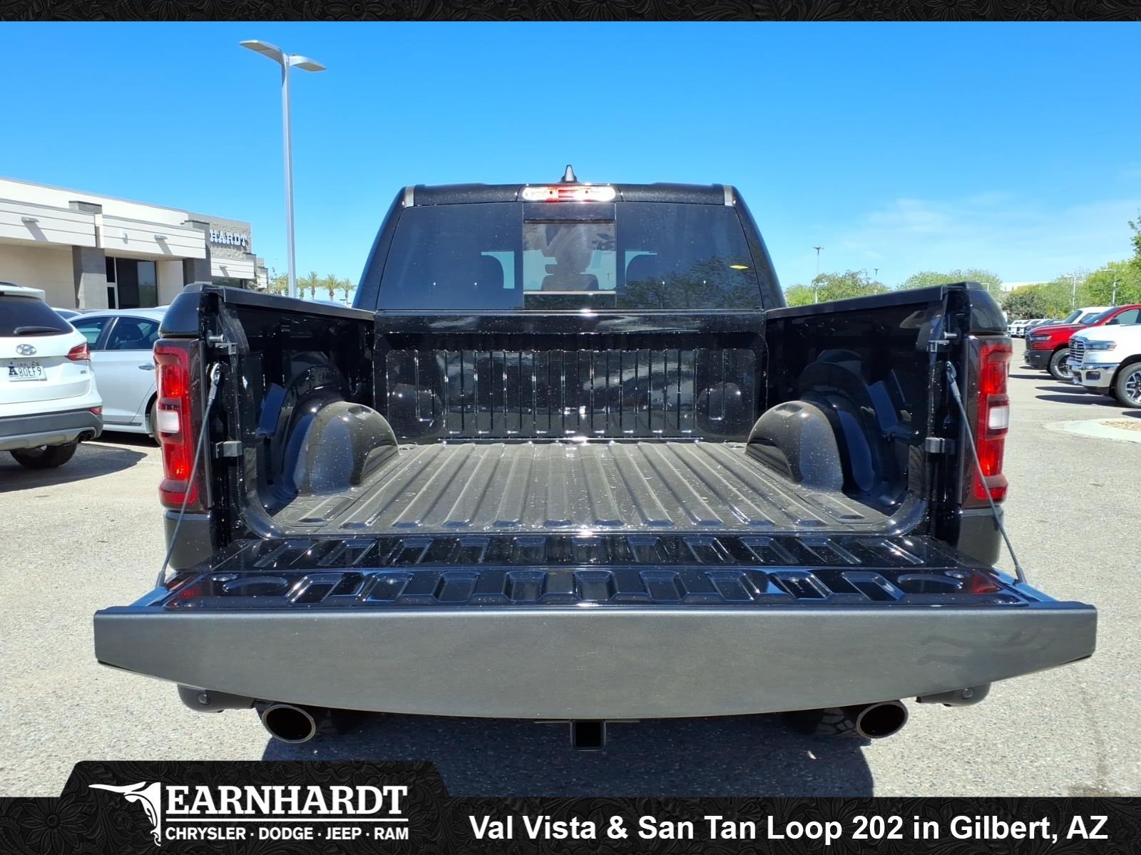 New 2026 Diamond Black Crystal Pearl-Coat Exterior Paint RAM Warlock image 5