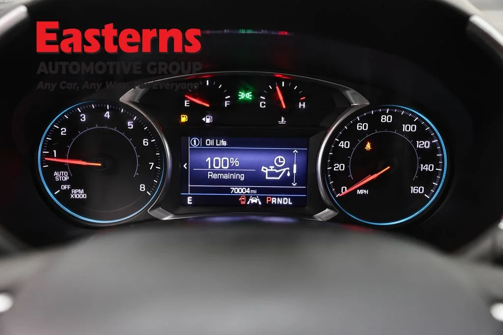 Used 2022 Gray Chevrolet LT image 17