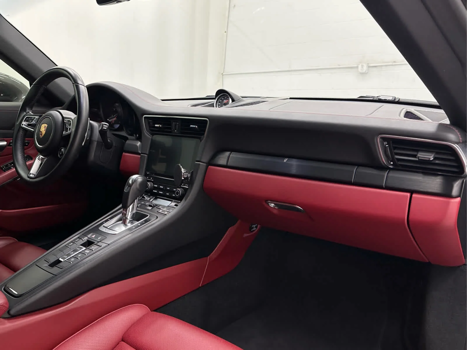 Used 2019 Agate Grey Metallic Porsche Carrera GTS image 22