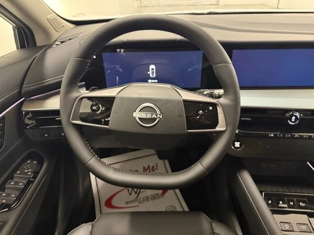 New 2025 Everest White TriCoat Nissan SL image 16