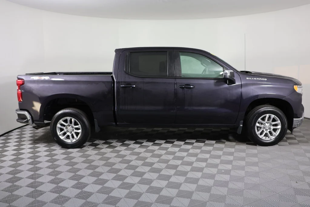 Used 2023 Ash Chevrolet LT image 9