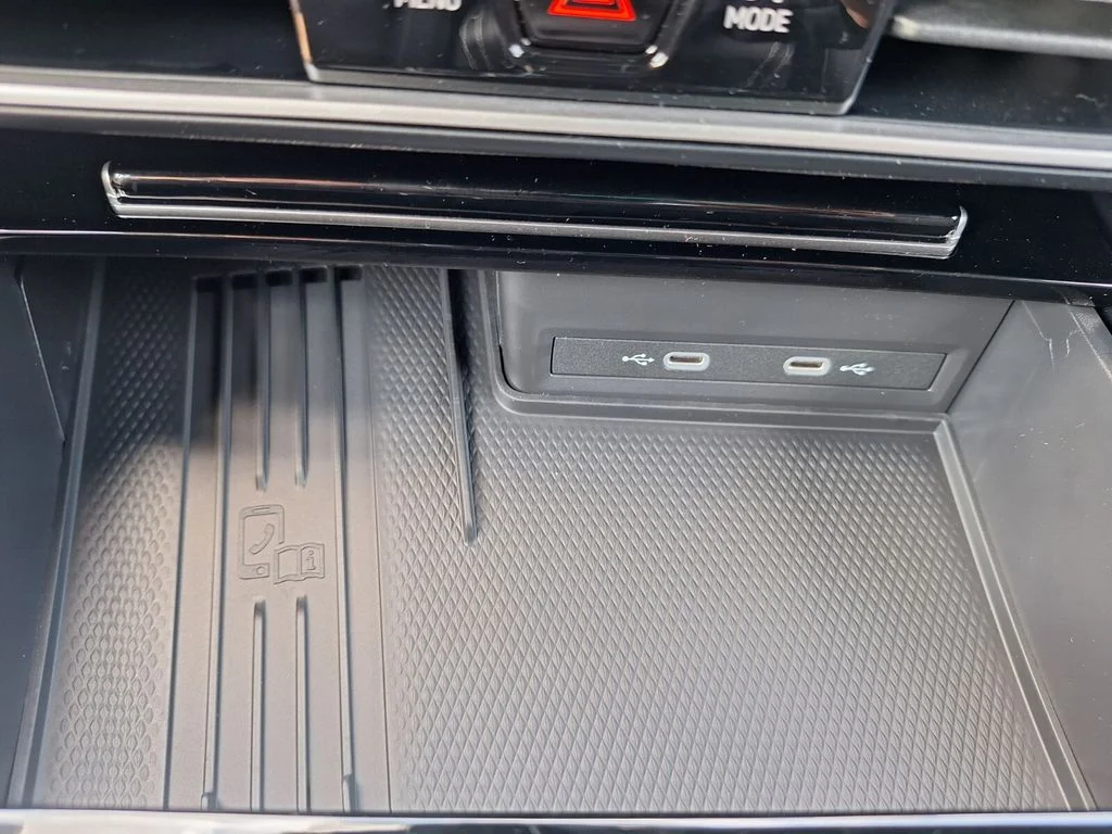 New 2026 Black Volkswagen 2.0T SE w/Technology image 17