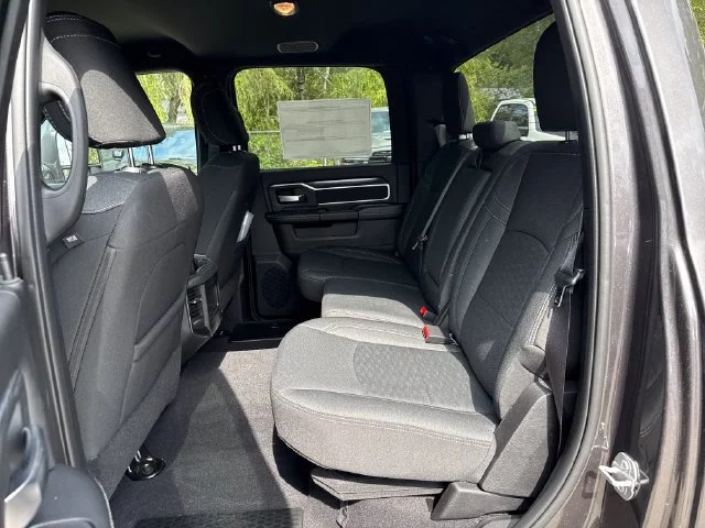 2026 RAM 3500 Big Horn - Photo 13