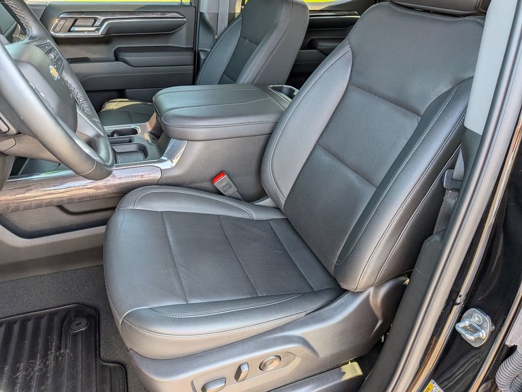2024 Chevrolet Silverado 1500 LTZ - Photo 30