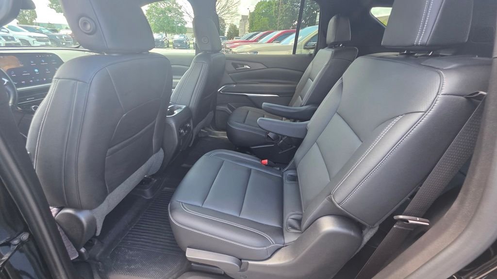 Used 2024 Mosaic Black Metallic Chevrolet LT image 5