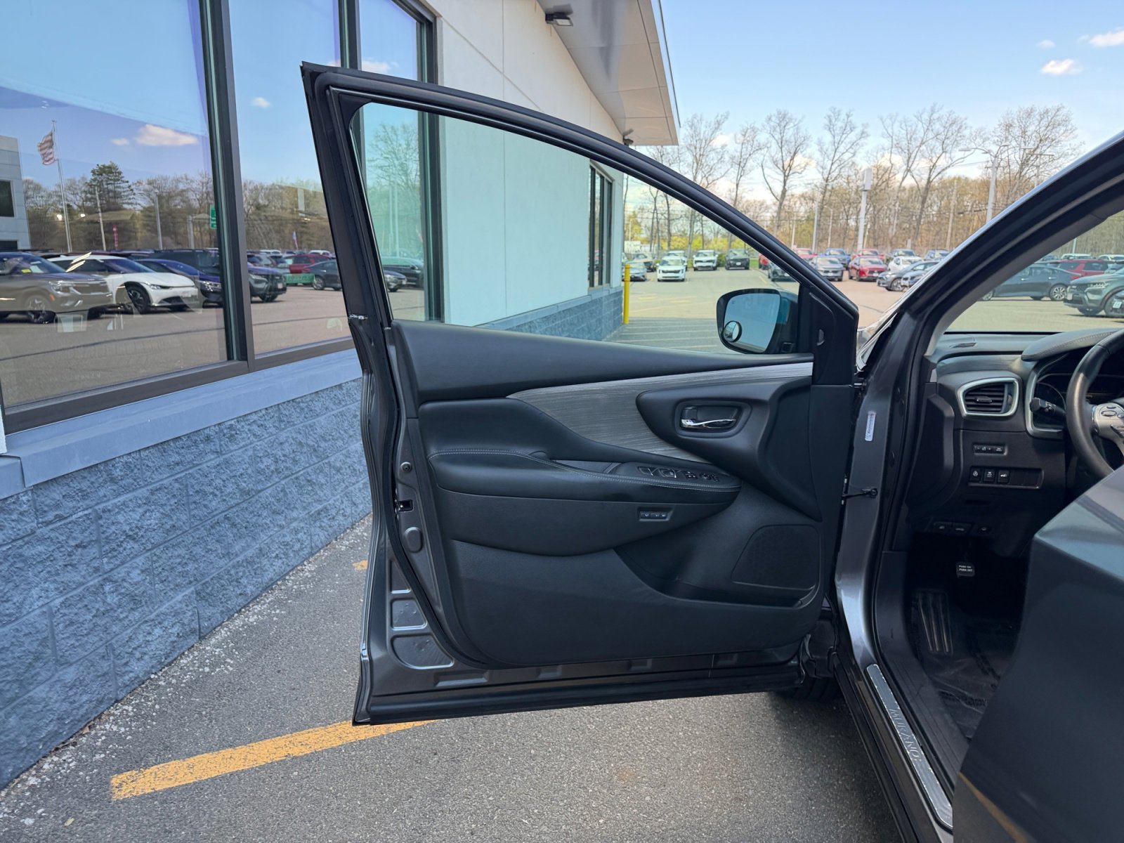 Used 2017 Gun Metallic Nissan Platinum image 28
