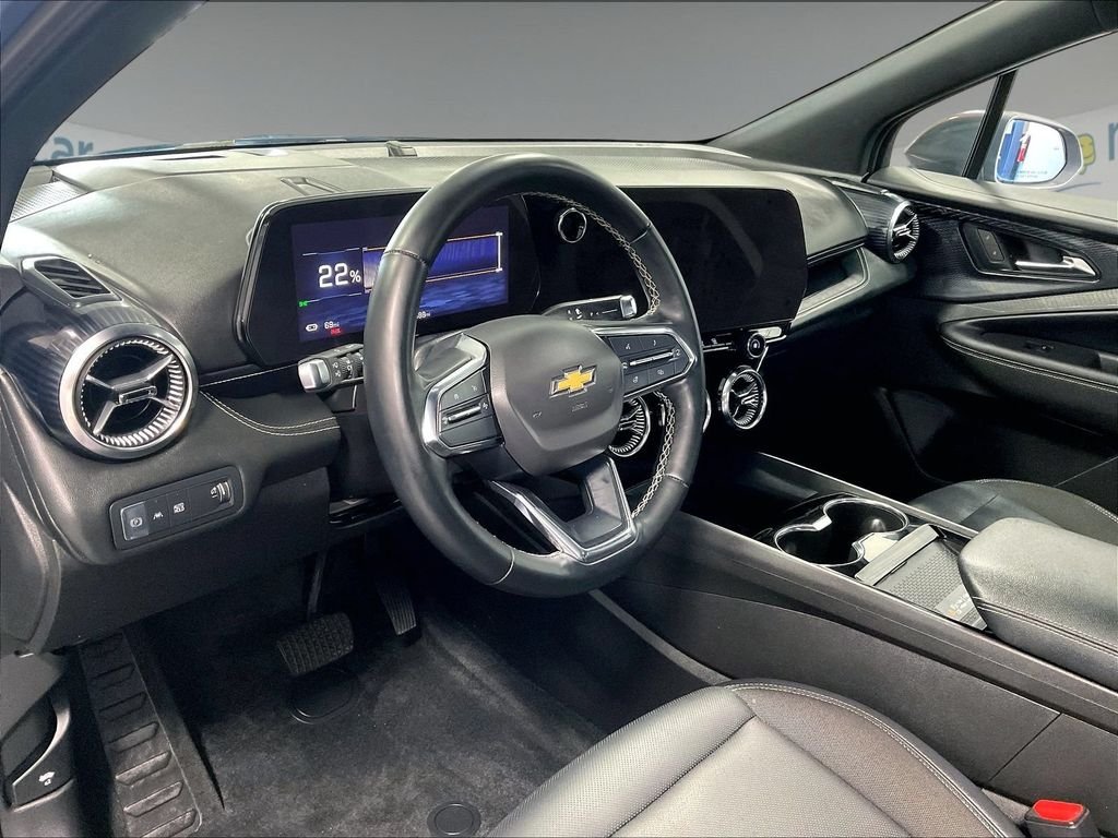 Used 2024 Gray Chevrolet LT image 8