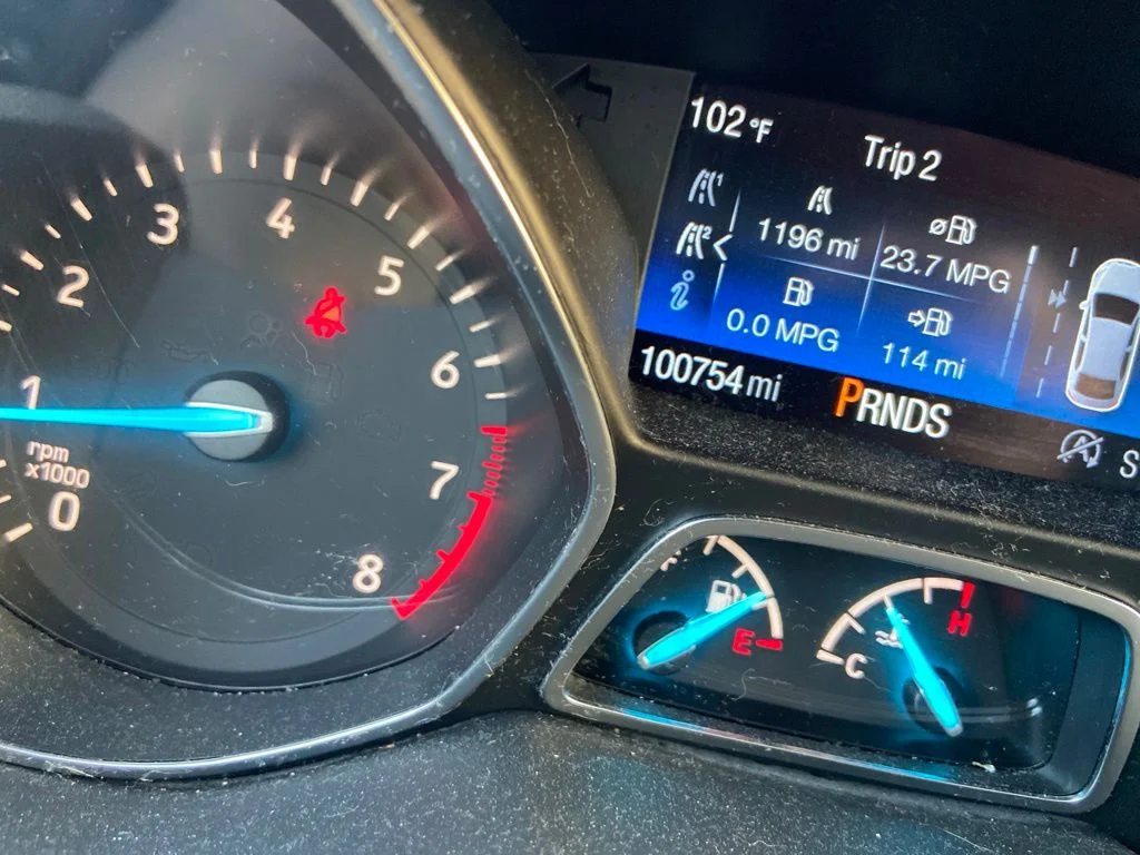 Used 2018 Gray Ford SEL image 35