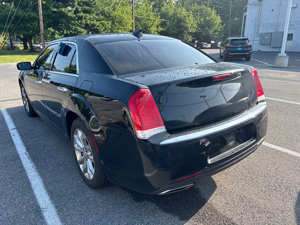 Used 2020 Black Chrysler Limited image 10