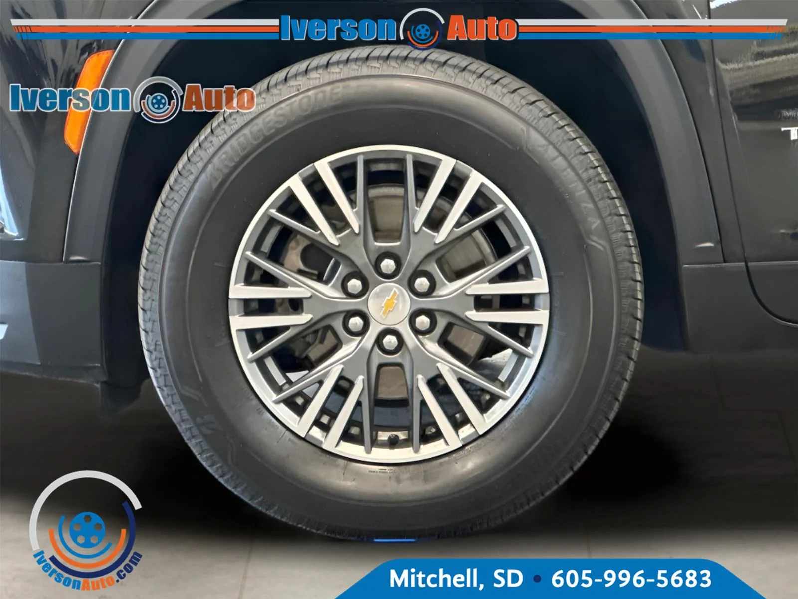 Used 2024 Mosaic Black Metallic Chevrolet AWD LT image 11