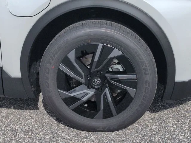 New 2026 Wind Chill Pearl Toyota SE image 11