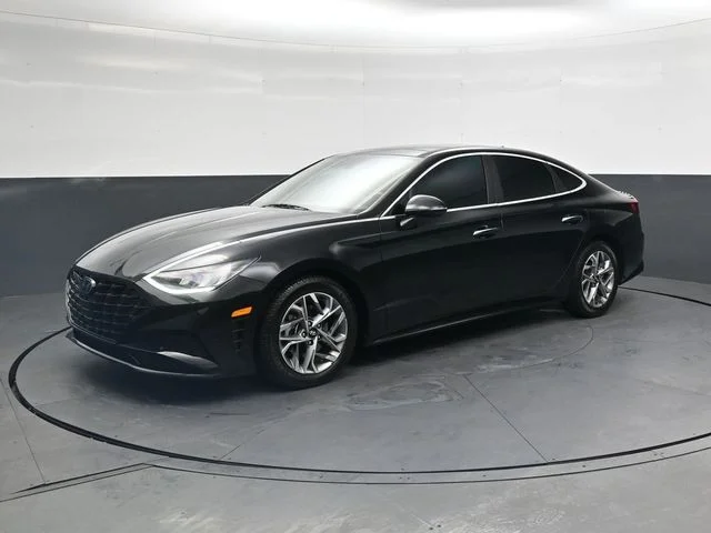 Used 2020 Black Hyundai SEL image 9